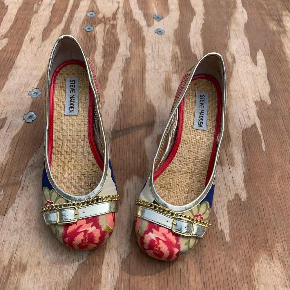 Vintage Steve Madden Vickey Floral Kitten Heels 6 floral gold spring summer y2k